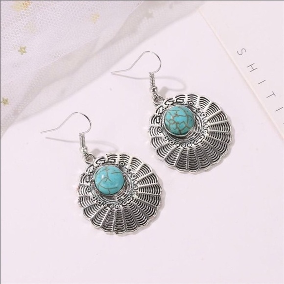 Faux Turquoise Silver Tone - Picture 3 of 4